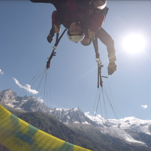 Freestyle paragliding tandem flight in Chamonix